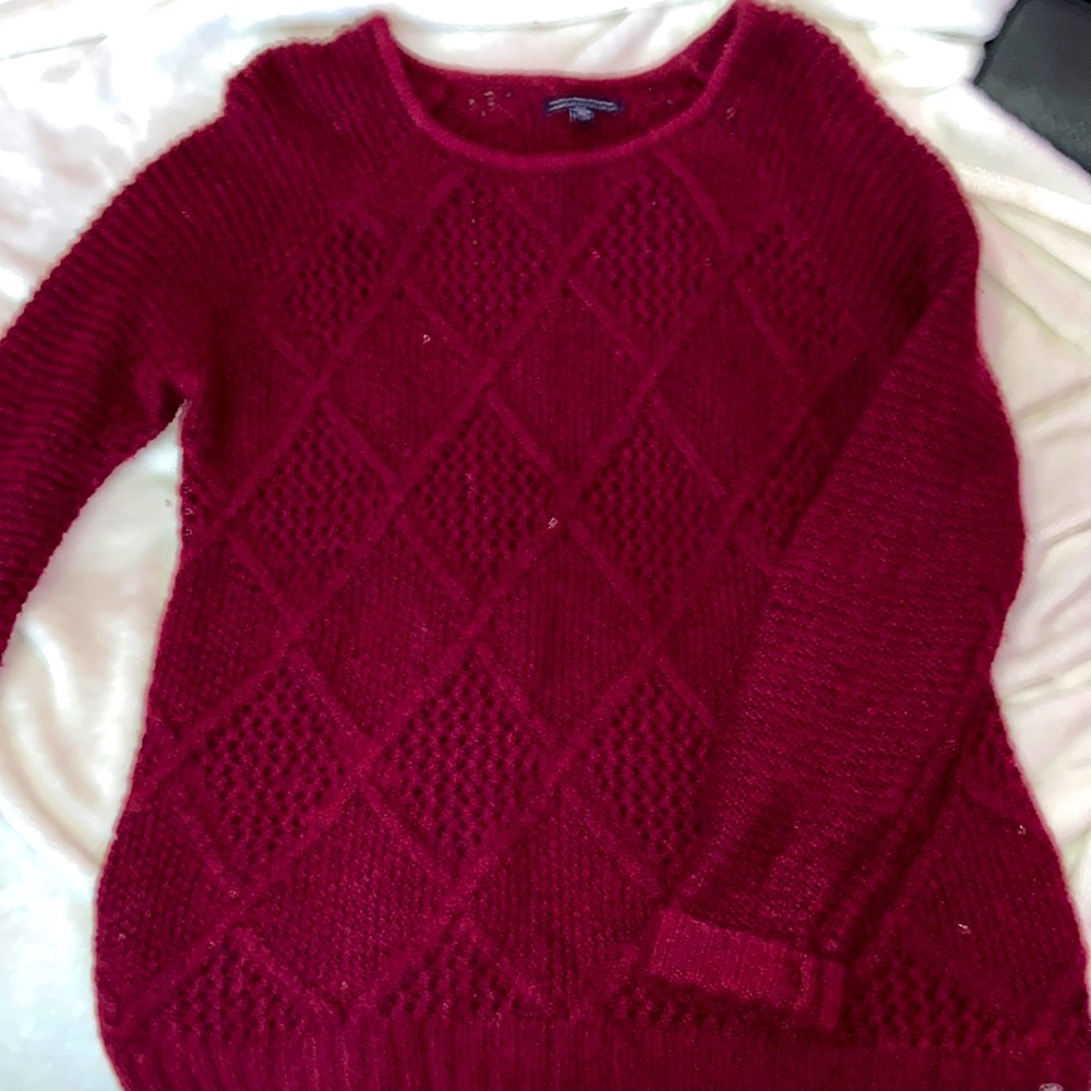 American eagle sweater